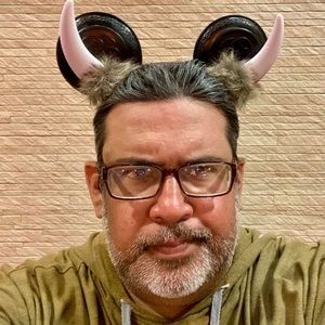 Meet your Posher, Scott